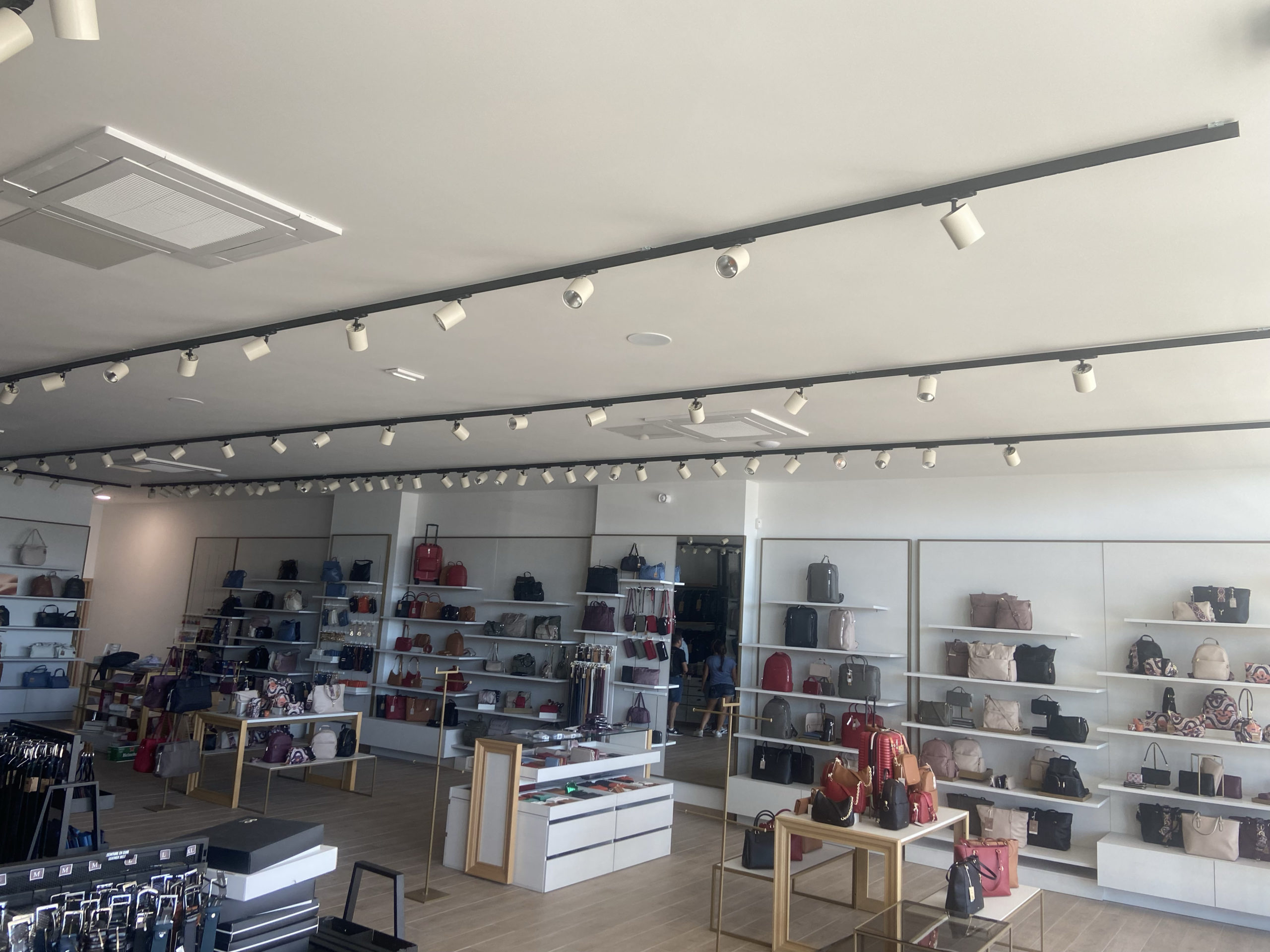 Image d'une boutique numero 24