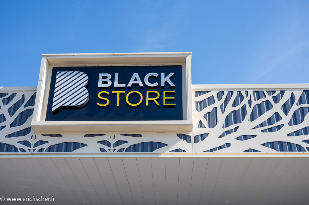 Photo Black Store